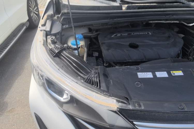 Used GAC Trumpchi M6 2019 270T Manual Elite Edition (7-seater) China V Standard Engine Bay Right