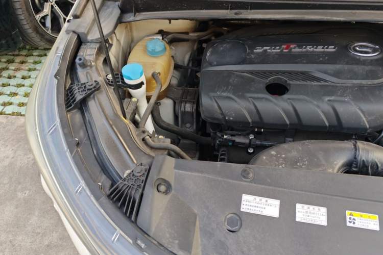 Used GAC Trumpchi M6 2019 270T Automatic Luxury Edition (6-seater) - China V Standard Engine Bay Right