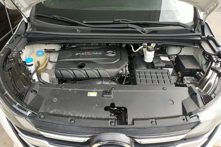 Used GAC Trumpchi M6 2019 270T Automatic Luxury Edition (6-seater) - China V Standard Engine Bay