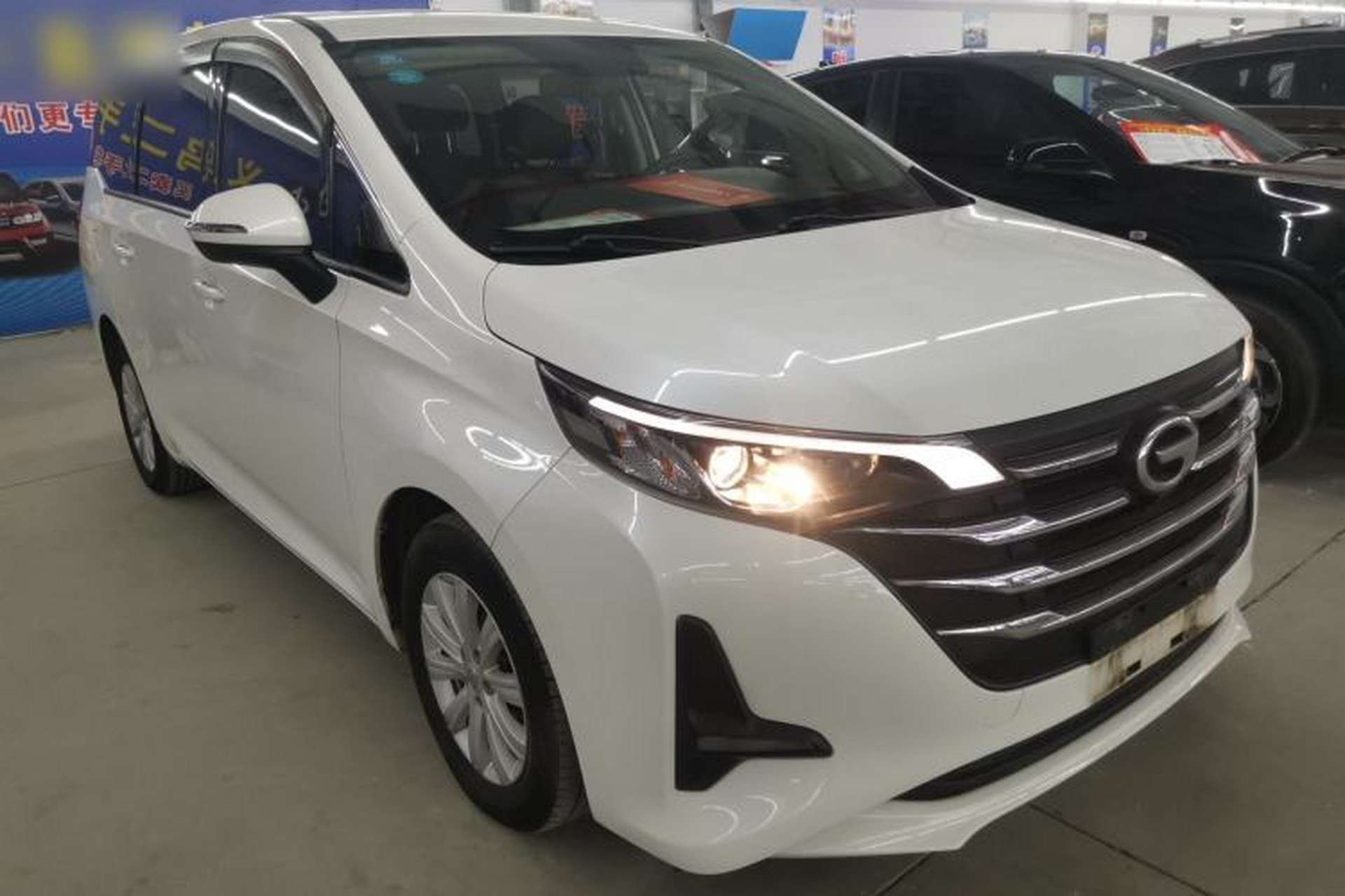 Used GAC Trumpchi M6 2019 270T DCT Luxury Edition (7-seater) China VI Exterior 1