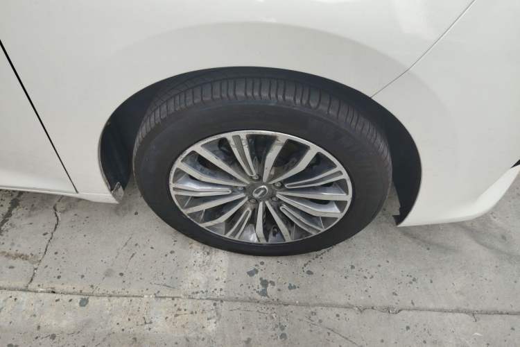 Used GAC Trumpchi M6 2019 270T DCT Prestige Edition (6-Seater) China VI Exterior 1