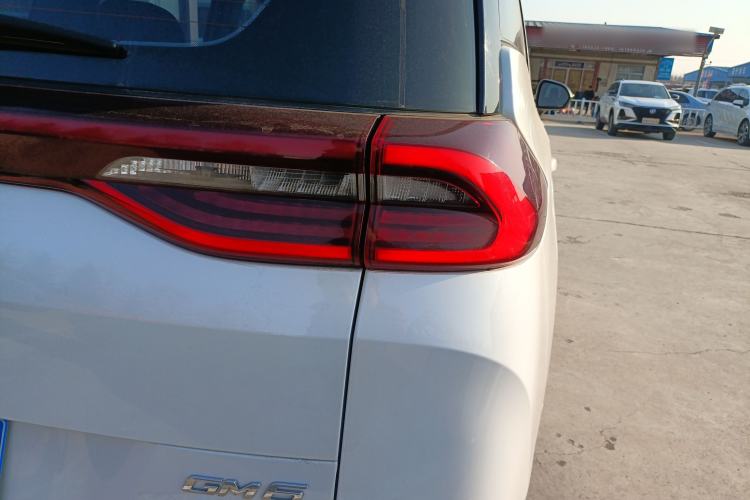 Used GAC Trumpchi M6 2019 270T Automatic Luxury Edition (6-seater) - China V Standard Exterior 2
