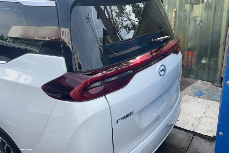 Used GAC Trumpchi M6 2019 270T Automatic Luxury Edition (7-seater) China V Standard Exterior 3