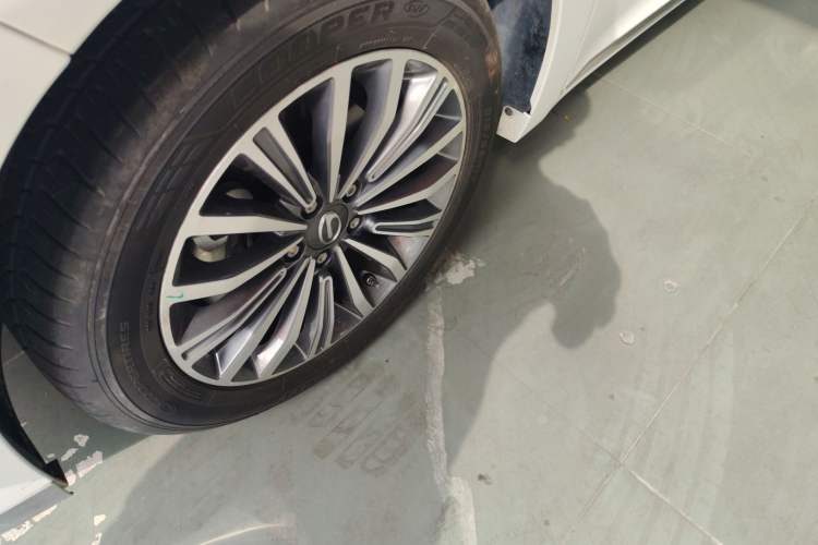Used GAC Trumpchi M6 2019 270T DCT Luxury Edition (6-seater) China VI Exterior 4