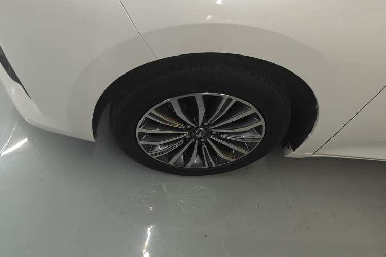 Used GAC Trumpchi M6 2019 270T DCT Luxury Edition (7-seater) China VI Exterior 4