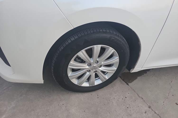 Used GAC Trumpchi M6 2019 270T DCT Luxury Edition (7-seater) China VI Exterior 4