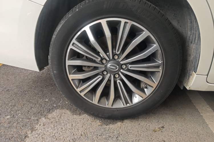 Used GAC Trumpchi M6 2019 270T DCT Prestige Edition (7-seater) China VI Exterior 5