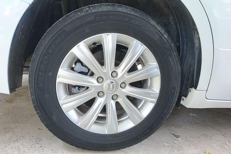 Used GAC Trumpchi M6 2019 270T Automatic Luxury Edition (6-seater) - China V Standard Exterior 5