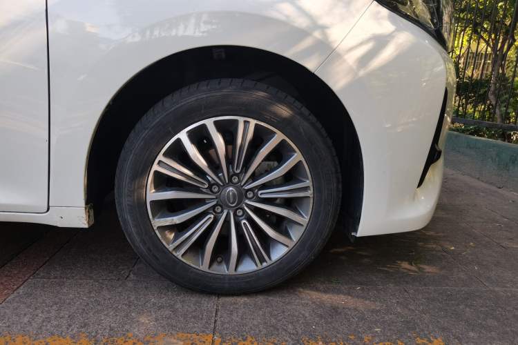 Used GAC Trumpchi M6 2019 270T DCT Luxury Edition (6-seater) China VI Exterior 7