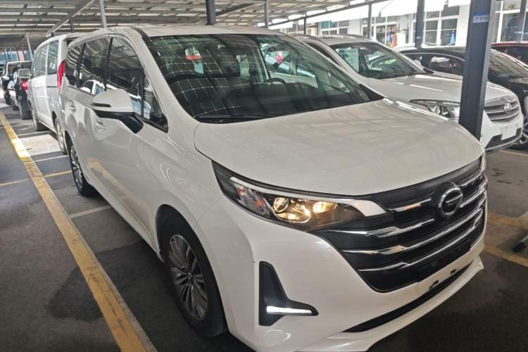 Used GAC Trumpchi M6 2019 270T DCT Prestige Edition (7-seater) China VI Front Right 45 Deg