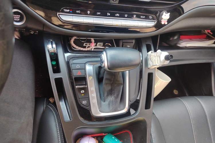 Used GAC Trumpchi M6 2019 270T DCT Luxury Edition (6-seater) China VI Gear Lever