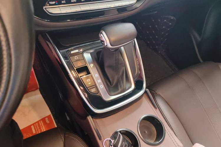 Used GAC Trumpchi M6 2019 270T DCT Luxury Edition (6-seater) China VI Gear Lever