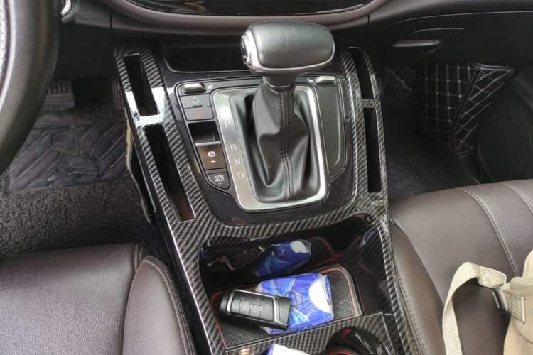 Used GAC Trumpchi M6 2019 270T DCT Prestige Edition (7-seater) China VI Gear Lever