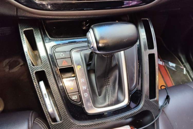 Used GAC Trumpchi M6 2019 270T DCT Luxury Edition (7-seater) China VI Gear Lever