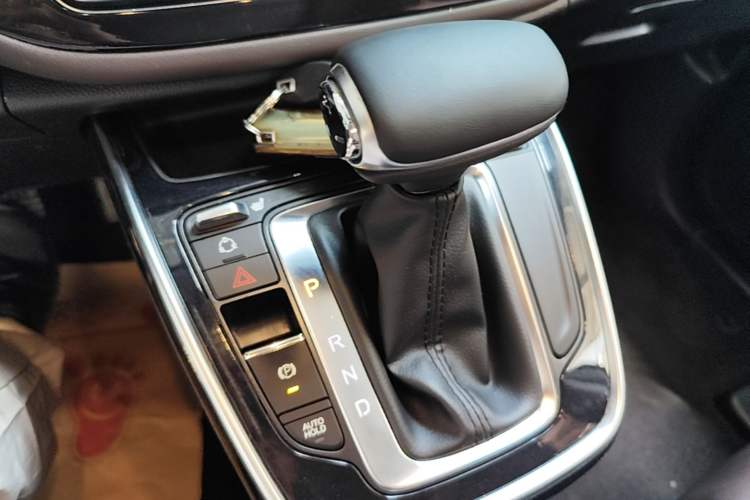 Used GAC Trumpchi M6 2019 270T DCT Luxury Edition (7-seater) China VI Gear Lever