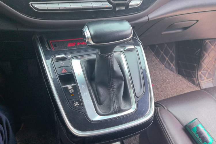 Used GAC Trumpchi M6 2019 270T Automatic Luxury Edition (7-seater) China V Standard Gear Lever