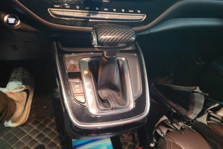 Used GAC Trumpchi M6 2019 270T Automatic Luxury Edition (7-seater) China V Standard Gear Lever