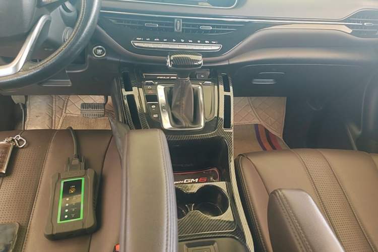 Used GAC Trumpchi M6 2019 270T DCT Luxury Edition (7-seater) China VI Gear Lever