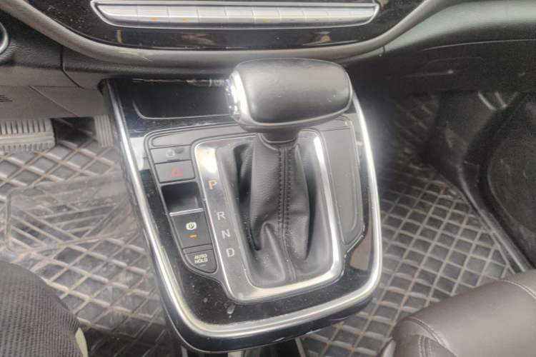 Used GAC Trumpchi M6 2019 270T DCT Luxury Edition (7-seater) China VI Gear Lever