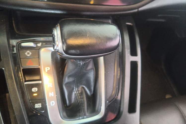 Used GAC Trumpchi M6 2019 270T Automatic Luxury Edition (7-seater) China V Standard Gear Lever