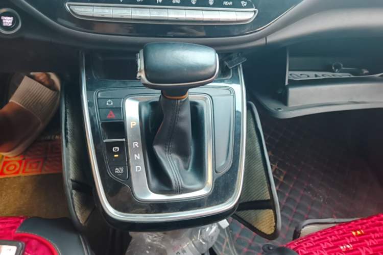 Used GAC Trumpchi M6 2019 270T DCT Luxury Edition (7-seater) China VI Gear Lever