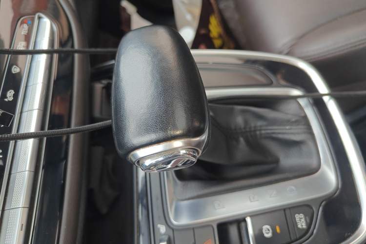 Used GAC Trumpchi M6 2019 270T DCT Luxury Edition (6-seater) China VI Gear Lever
