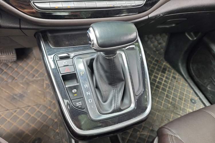 Used GAC Trumpchi M6 2019 270T DCT Luxury Edition (7-seater) China VI Gear Lever