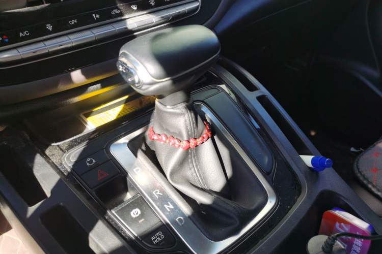 Used GAC Trumpchi M6 2019 270T DCT Luxury Edition (7-seater) China VI Gear Lever