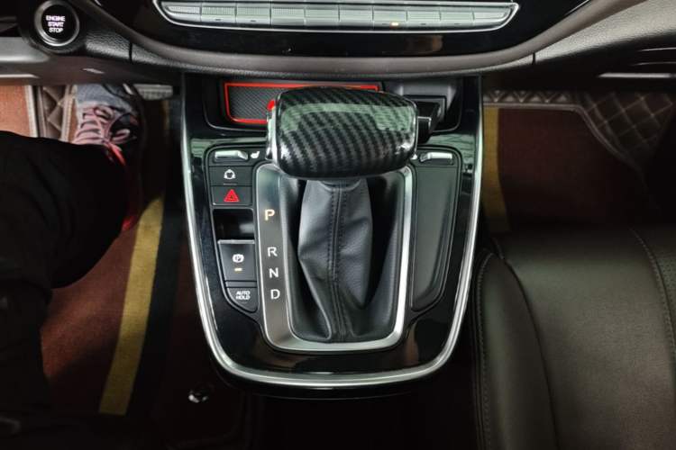 Used GAC Trumpchi M6 2019 270T DCT Luxury Edition (7-seater) China VI Gear Lever