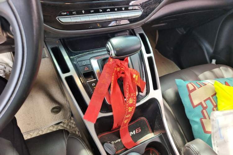Used GAC Trumpchi M6 2019 270T Automatic Luxury Edition (7-seater) China V Standard Gear Lever