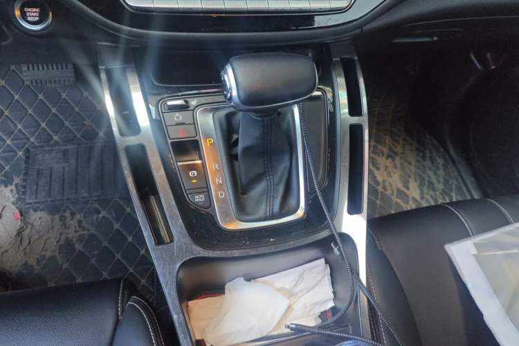 Used GAC Trumpchi M6 2019 270T DCT Luxury Edition (7-seater) China VI Gear Lever