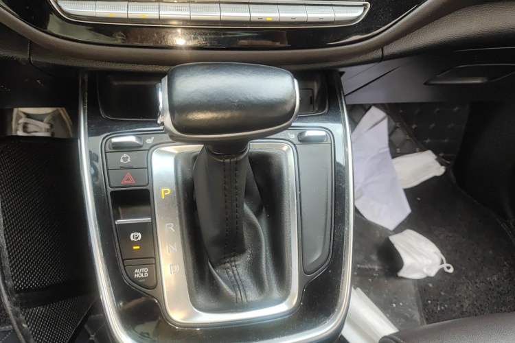Used GAC Trumpchi M6 2019 270T DCT Luxury Edition (7-seater) China VI Gear Lever