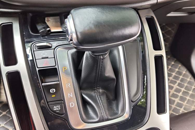 Used GAC Trumpchi M6 2019 270T Automatic Prestige Edition (6-seater) - China V Standard Gear Lever