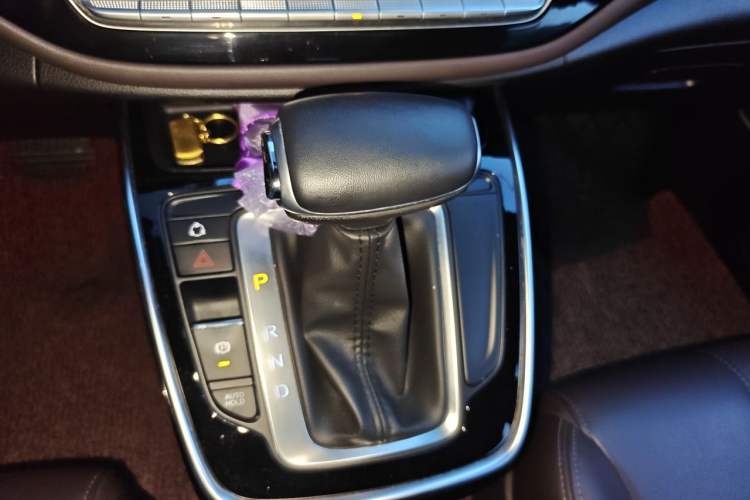 Used GAC Trumpchi M6 2019 270T DCT Luxury Edition (7-seater) China VI Gear Lever