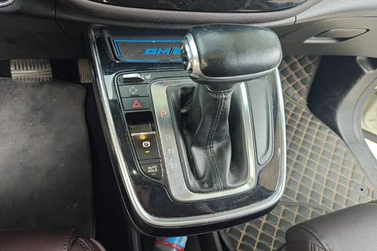 Used GAC Trumpchi M6 2019 270T Automatic Prestige Edition (6-seater) - China V Standard Gear Lever