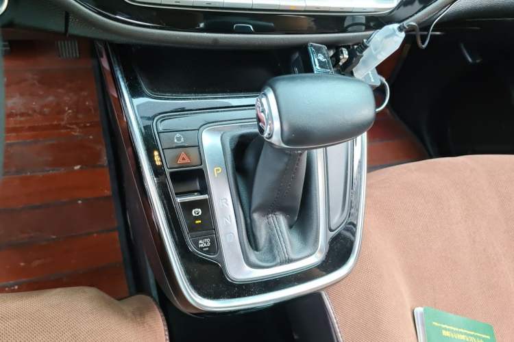 Used GAC Trumpchi M6 2019 270T DCT Luxury Edition (7-seater) China VI Gear Lever