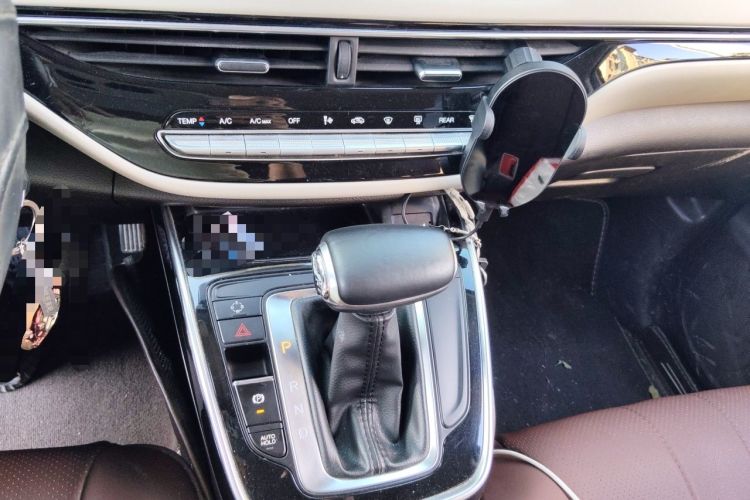 Used GAC Trumpchi M6 2019 270T Automatic Elite Edition (7-seater) China V Standard Gear Lever