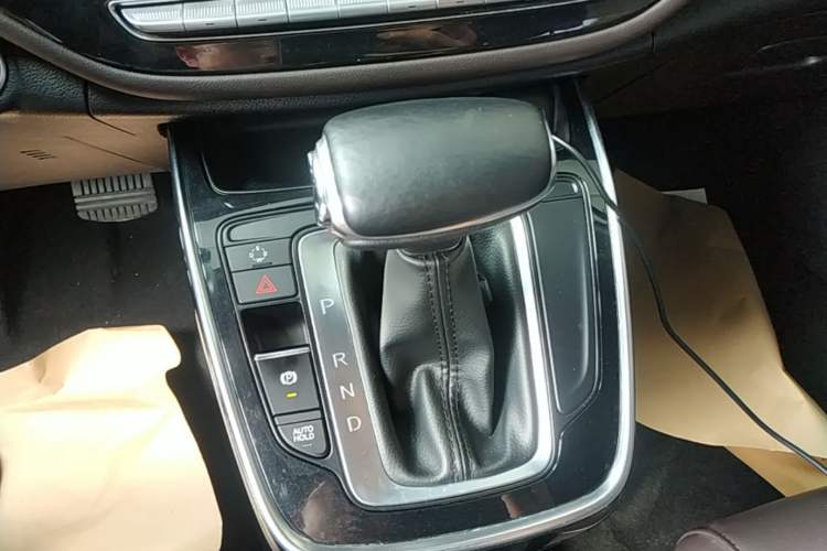 Used GAC Trumpchi M6 2019 270T Automatic Luxury Edition (6-seater) - China V Standard Gear Lever