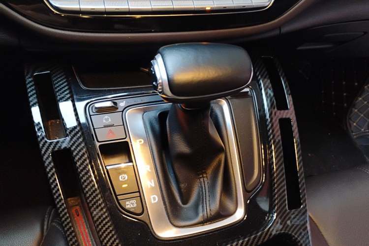 Used GAC Trumpchi M6 2019 270T DCT Prestige Edition (7-seater) China VI Gear Lever