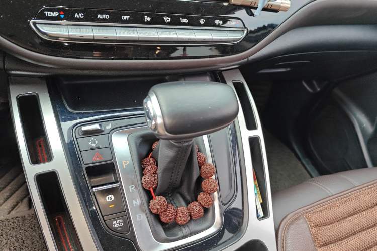 Used GAC Trumpchi M6 2019 270T Automatic Prestige Edition (7-seater) China V Standard Gear Lever