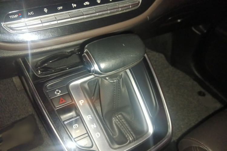 Used GAC Trumpchi M6 2019 270T Automatic Luxury Edition (7-seater) China V Standard Gear Lever
