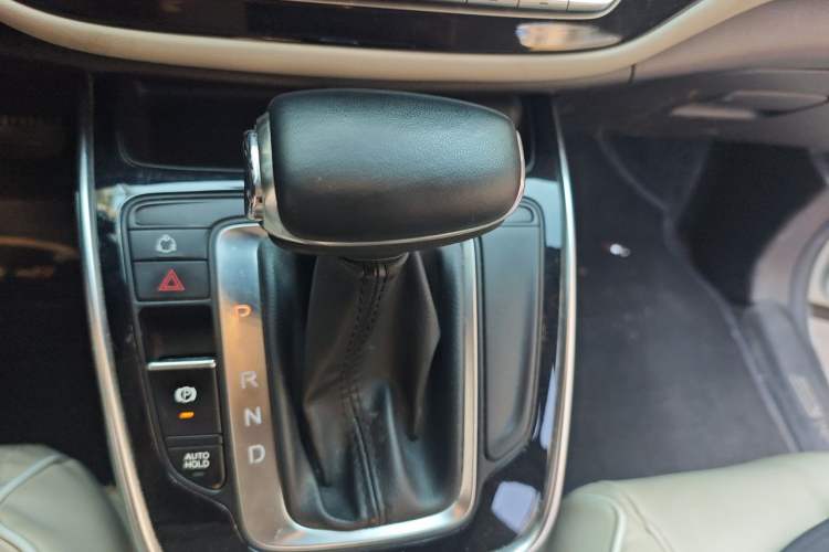 Used GAC Trumpchi M6 2019 270T DCT Elite Edition (7-seater) China VI Gear Lever