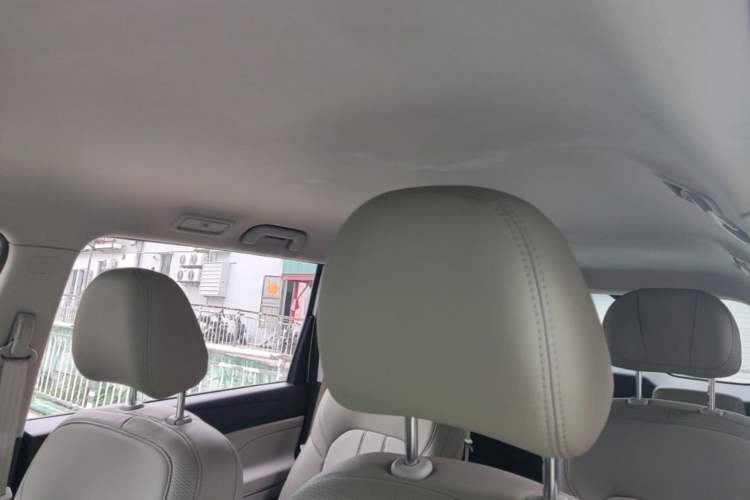 Used GAC Trumpchi M6 2019 270T DCT Elite Edition (7-seater) China VI Headliner