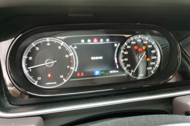 Used GAC Trumpchi M6 2019 270T Automatic Prestige Edition (6-seater) - China V Standard Instrument Cluster