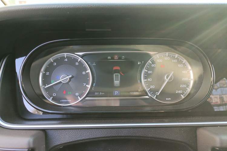 Used GAC Trumpchi M6 2019 270T Automatic Luxury Edition (6-seater) - China V Standard Instrument Cluster