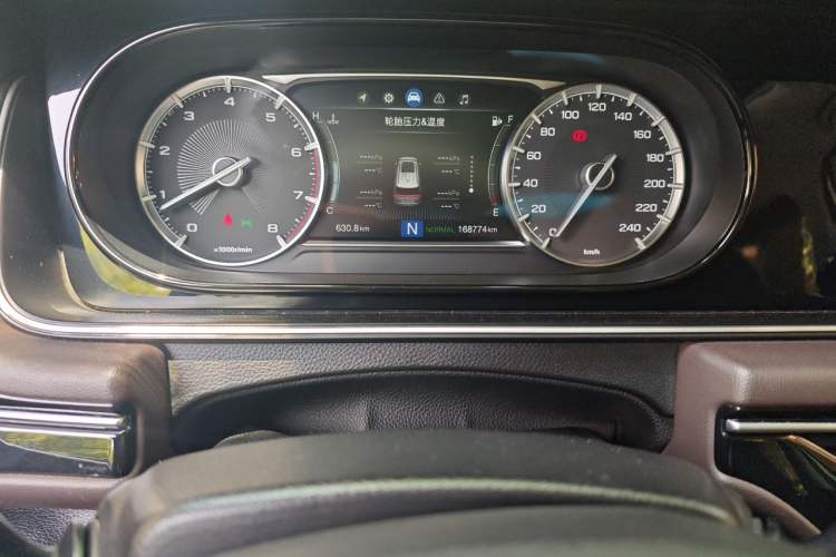 Used GAC Trumpchi M6 2019 270T Automatic Prestige Edition (7-seater) China V Standard Instrument Cluster
