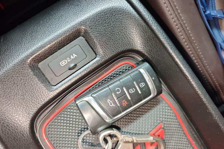 Used GAC Trumpchi M6 2019 270T DCT Luxury Edition (7-seater) China VI Interior 1
