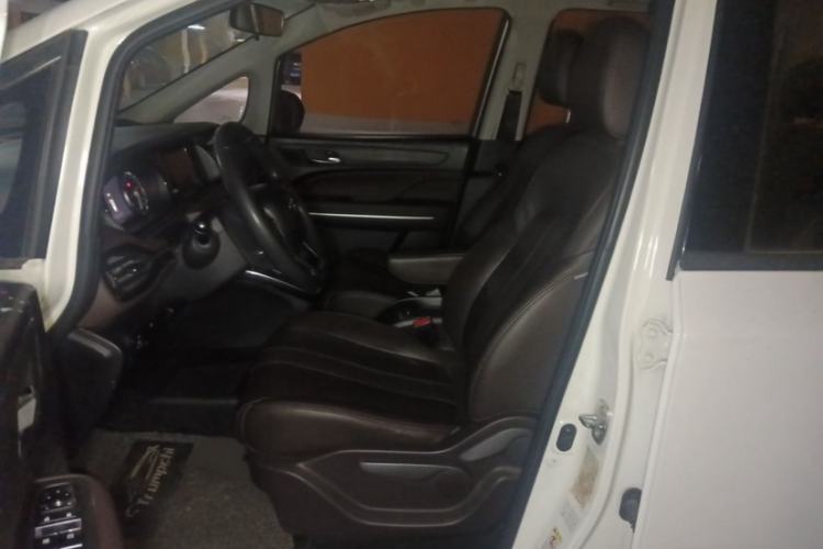Used GAC Trumpchi M6 2019 270T Automatic Luxury Edition (7-seater) China V Standard Interior 2