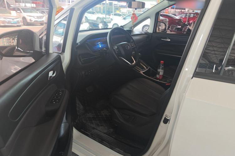 Used GAC Trumpchi M6 2019 270T DCT Prestige Edition (6-Seater) China VI Interior 3