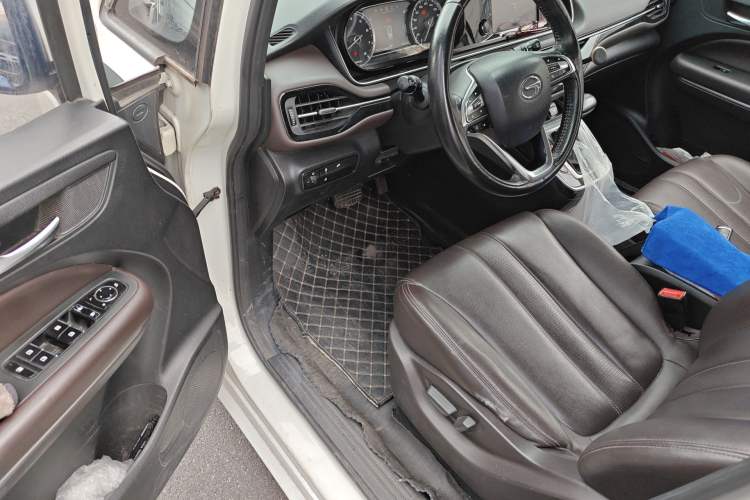 Used GAC Trumpchi M6 2019 270T DCT Luxury Edition (7-seater) China VI Interior 3
